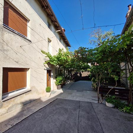 Apartma Jezevi Sežana Exterior foto